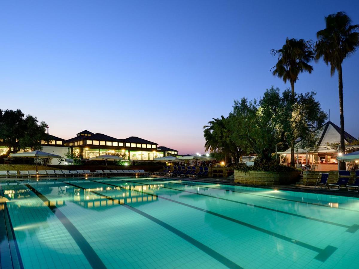 Th Capo Rizzuto Hotel Isola Di Capo Rizzuto Екстериор снимка
