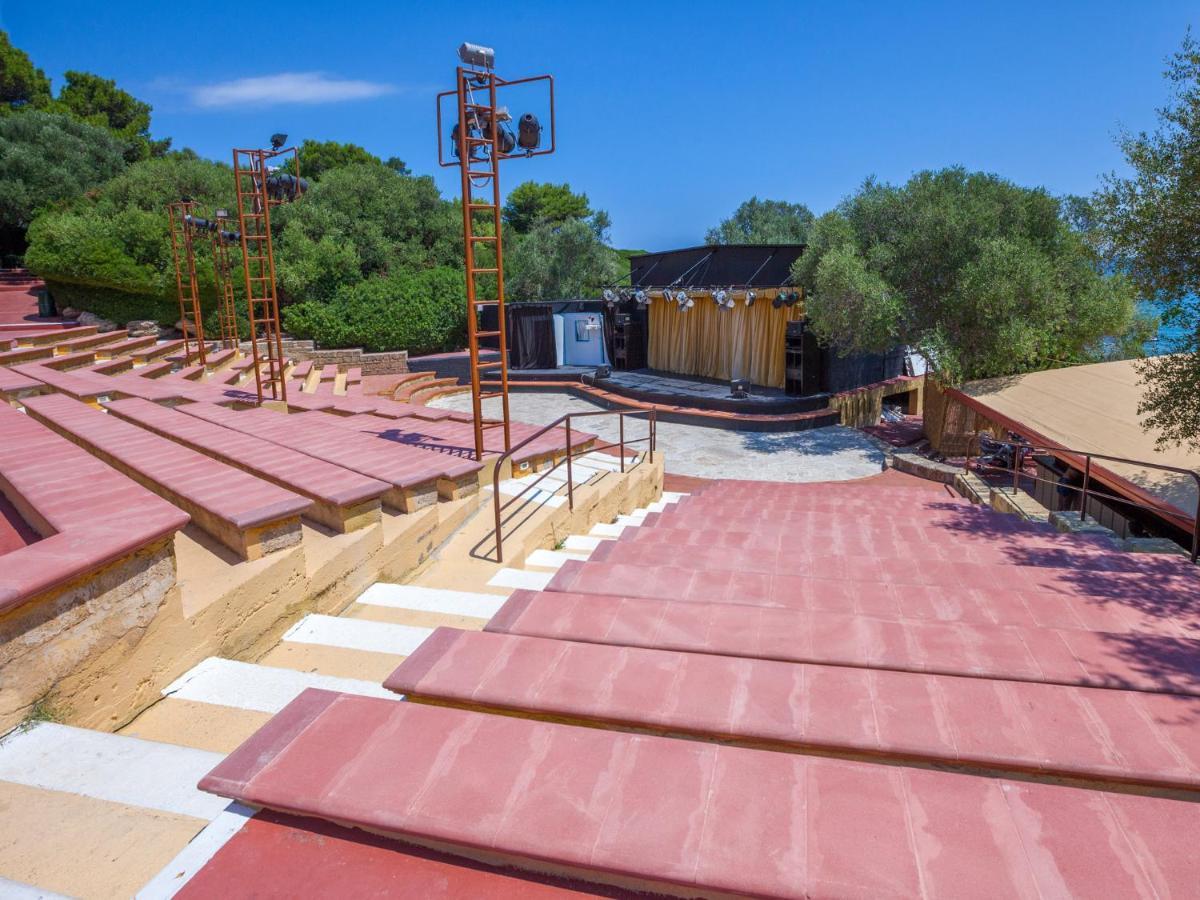Th Capo Rizzuto Hotel Isola Di Capo Rizzuto Екстериор снимка