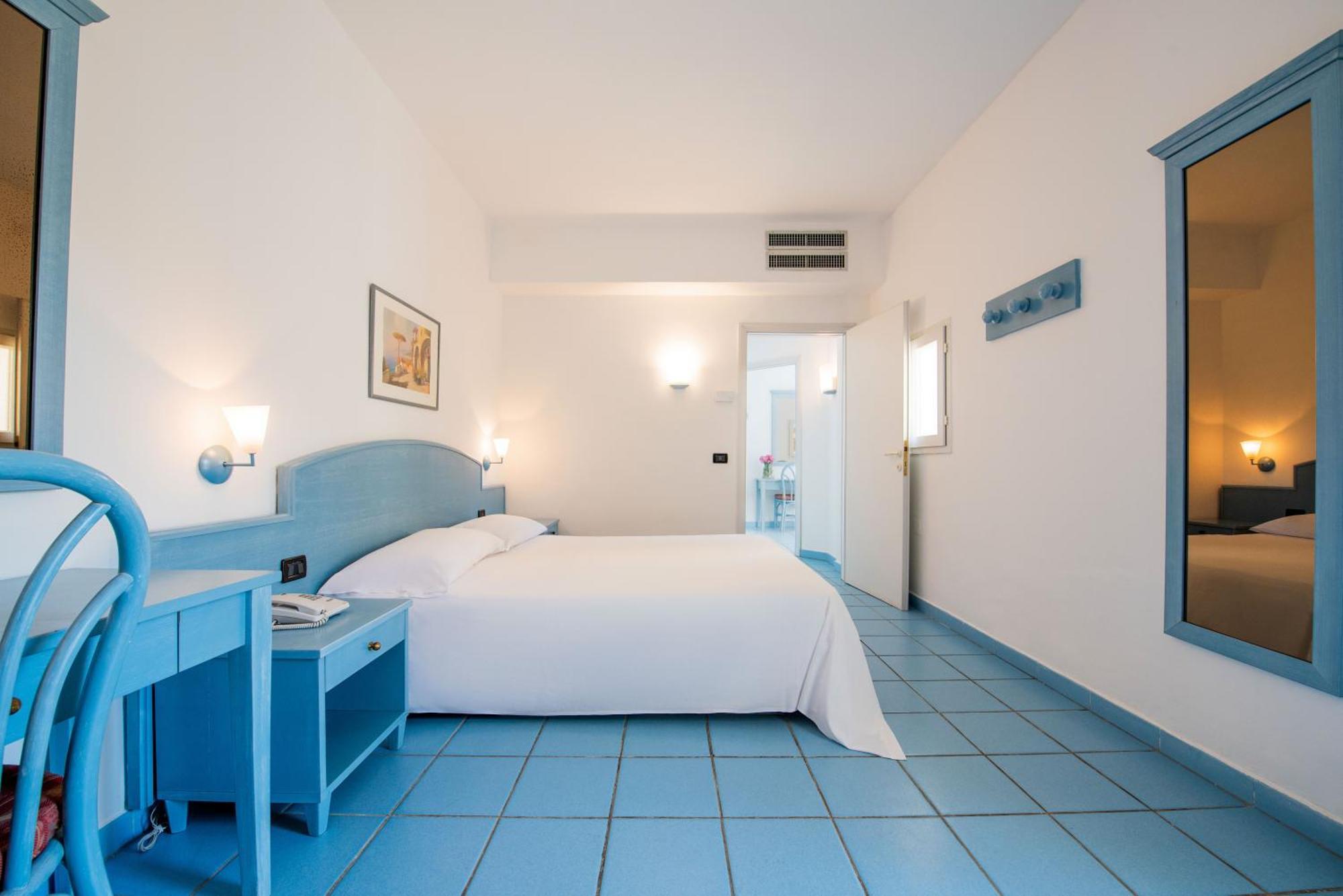 Th Capo Rizzuto Hotel Isola Di Capo Rizzuto Екстериор снимка