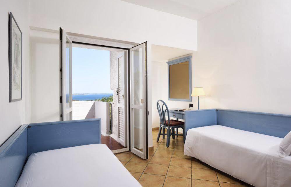 Th Capo Rizzuto Hotel Isola Di Capo Rizzuto Екстериор снимка